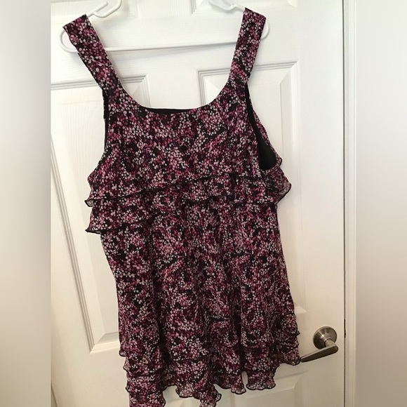 Plus Size Lane Bryant Dressy Tank - Picture 2 of 3